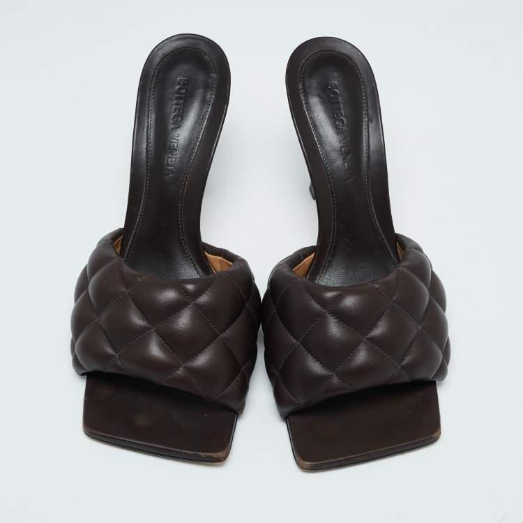 Pre Owned Bottega Veneta Brown Quilted Leather Padded Slide Sandals Size 37.5