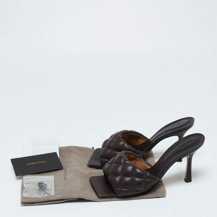 Pre Owned Bottega Veneta Brown Quilted Leather Padded Slide Sandals Size 37.5
