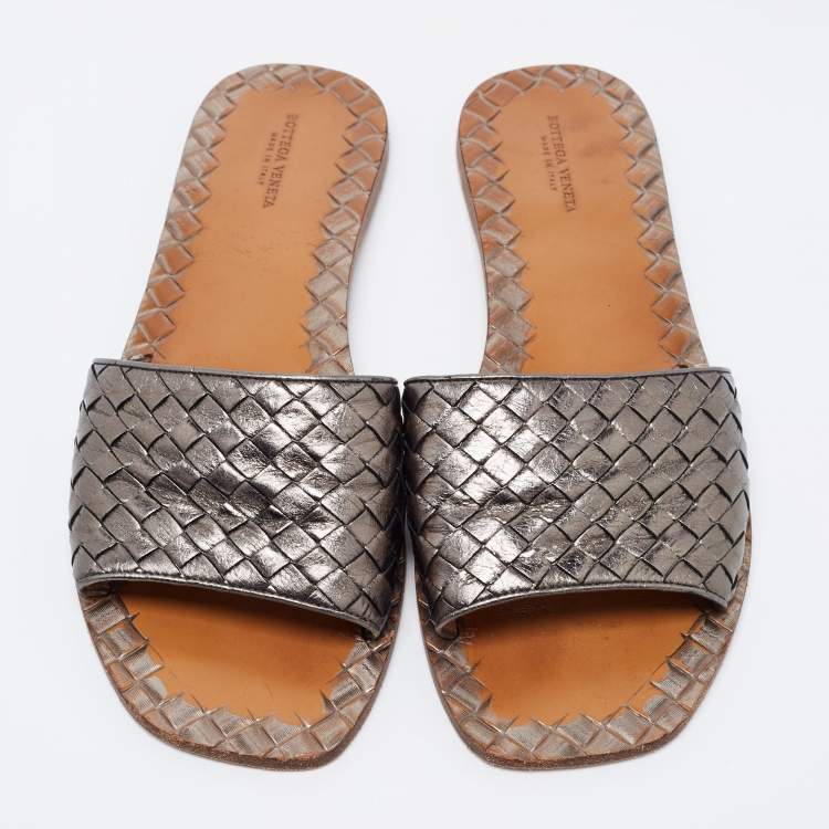 Pre Owned Bottega Veneta Metallic Grey Intrecciato Leather Flat Slides Size 41