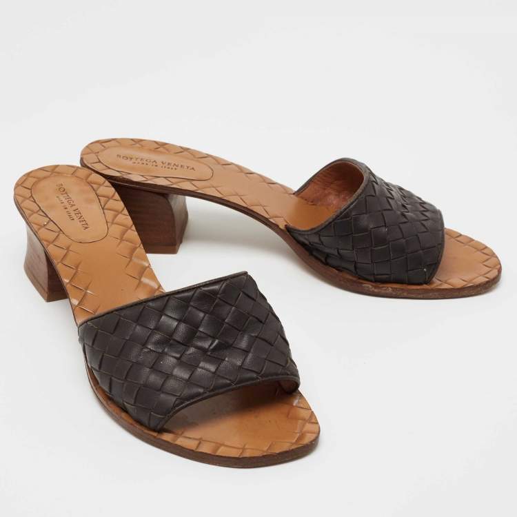 Pre Owned Bottega Veneta Dark Brown Intrecciato Leather Slide Sandals Size 37