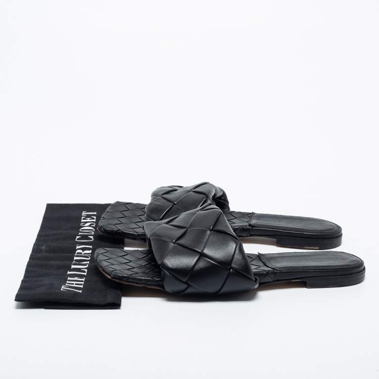 Pre Owned Bottega Veneta Black Leather  Lido Flat Sandal Size 40