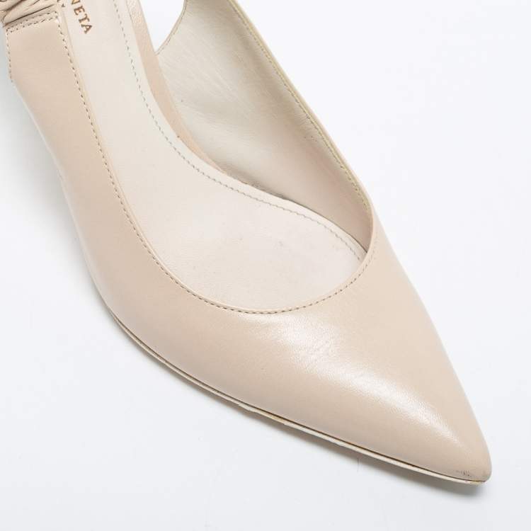 Pre Owned Bottega Veneta Cream Leather Pointed Toe Slingback Pumps Size 36