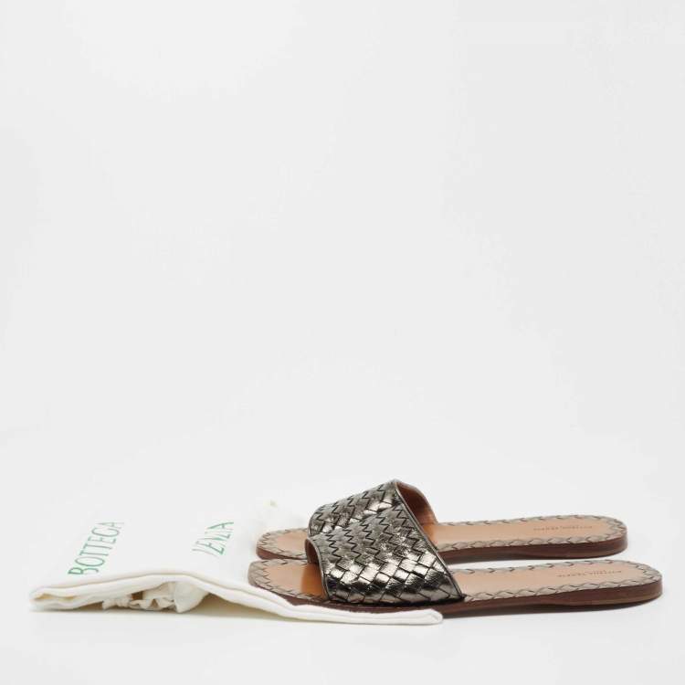 Pre Owned Bottega Veneta Metallic Intrecciato Leather Flat Slides Size 42