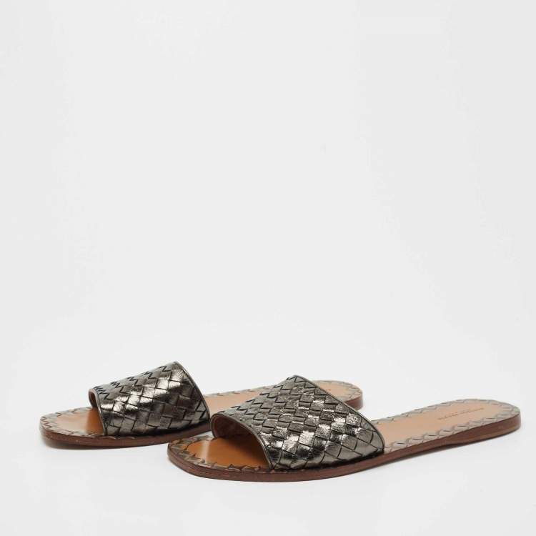 Pre Owned Bottega Veneta Metallic Intrecciato Leather Flat Slides Size 42