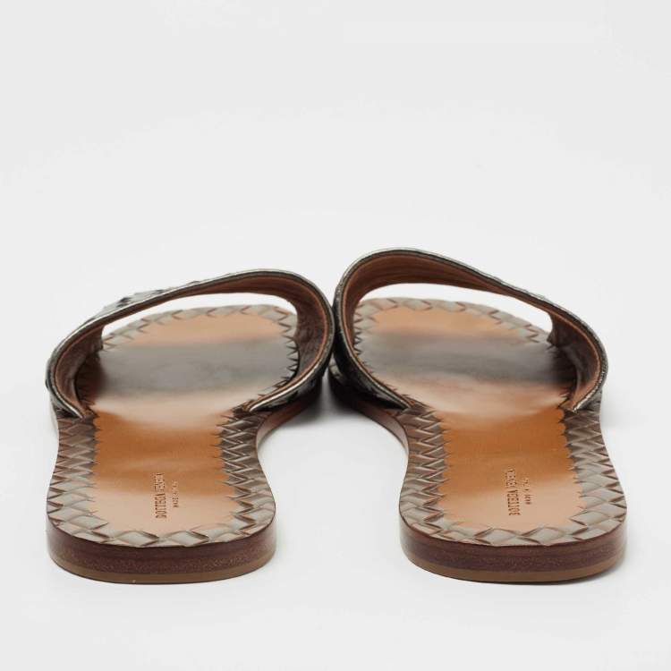 Pre Owned Bottega Veneta Metallic Intrecciato Leather Flat Slides Size 42
