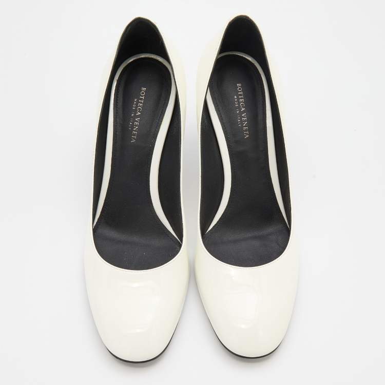 Pre Owned Bottega Veneta White/Purple Patent Leather Intrecciato Detail Block Heel Pumps Size 37