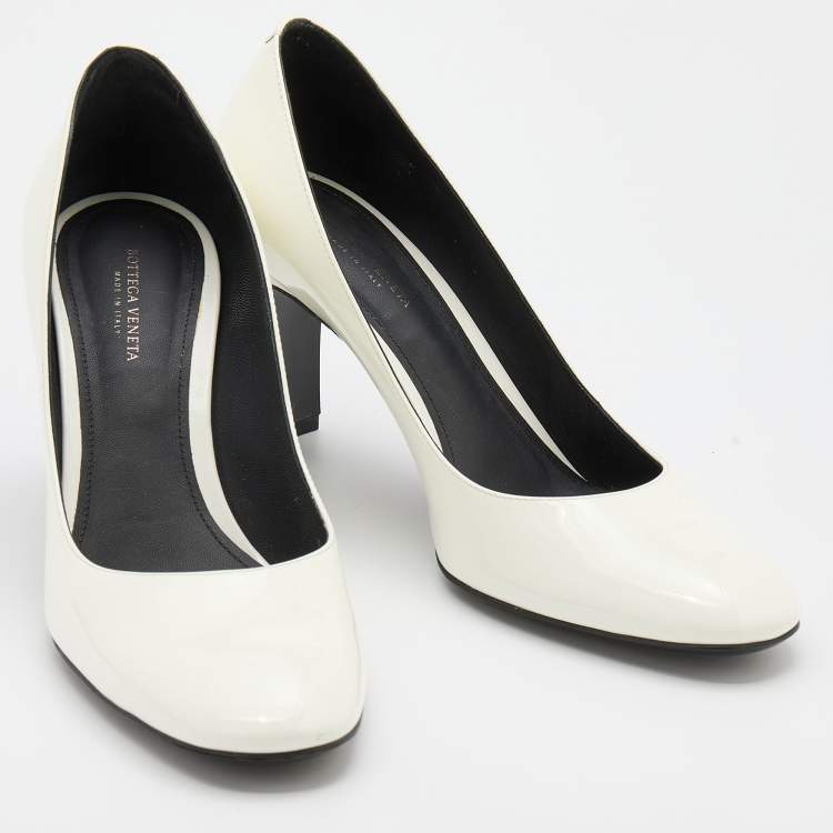 Pre Owned Bottega Veneta White/Purple Patent Leather Intrecciato Detail Block Heel Pumps Size 37