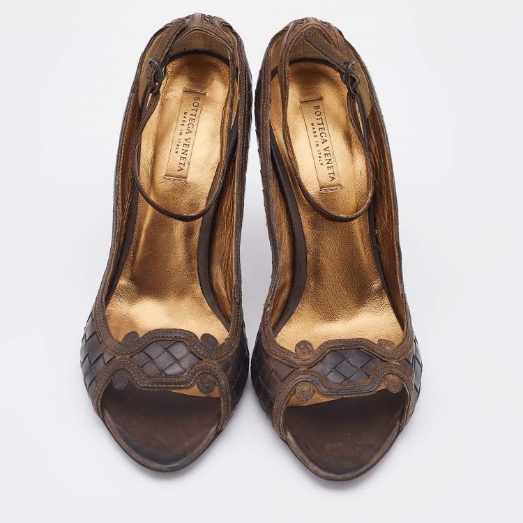 Pre Owned Bottega Veneta Dark Brown Intrecciato Leather Ankle Strap Pumps Size 38.5