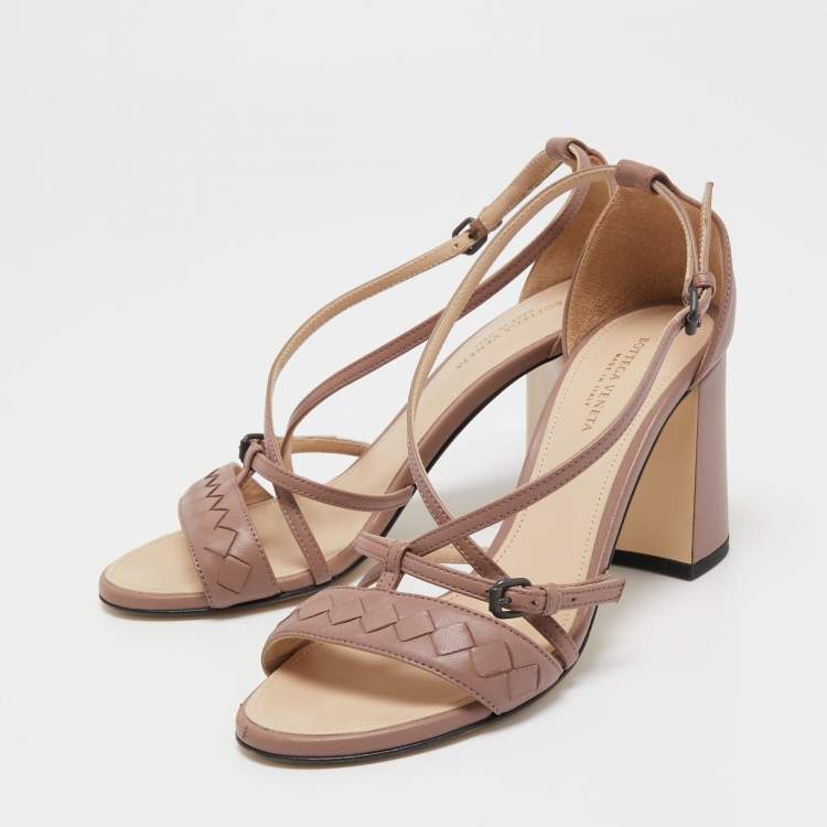 مملوكة مسبقًا Bottega Veneta Pink Intrecciato Leather Block Heel Sandals Size 35.5