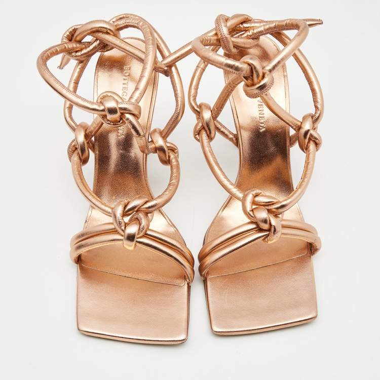 Pre Owned Bottega Veneta Metallic Rose Gold Leather Knot Sandals Size 39.5