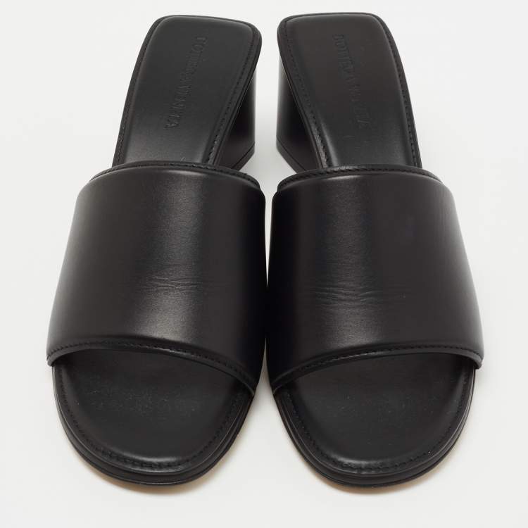 Pre Owned Bottega Veneta Black Leather Block Heel Sandals Size 38