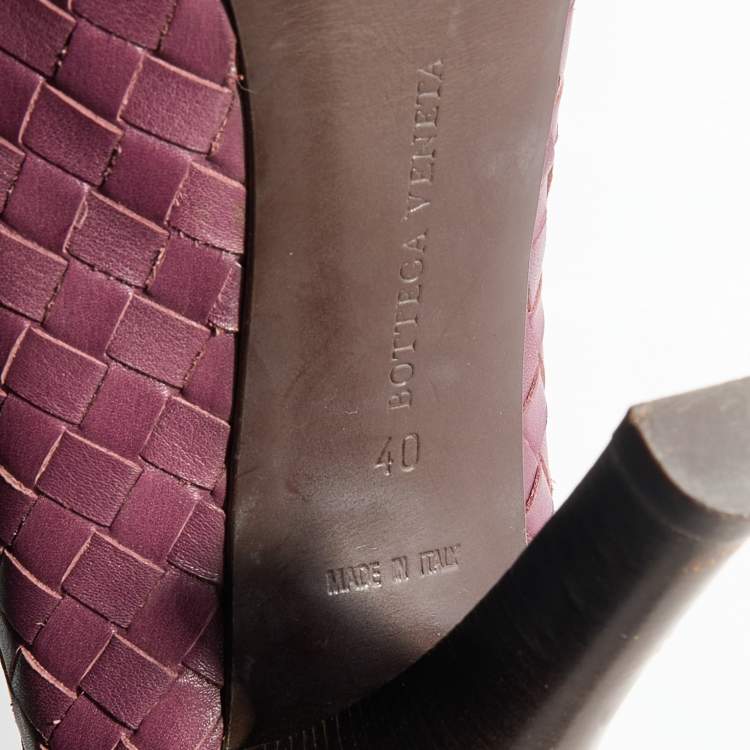 Pre Owned Bottega Veneta Burgundy Intrecciato Leather Almond Toe Pumps Size 40