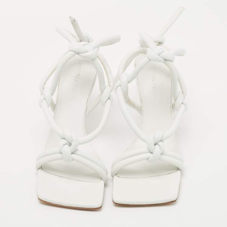 Pre Owned Bottega Veneta White Leather Knotted Ankle Strap Sandals Size 37