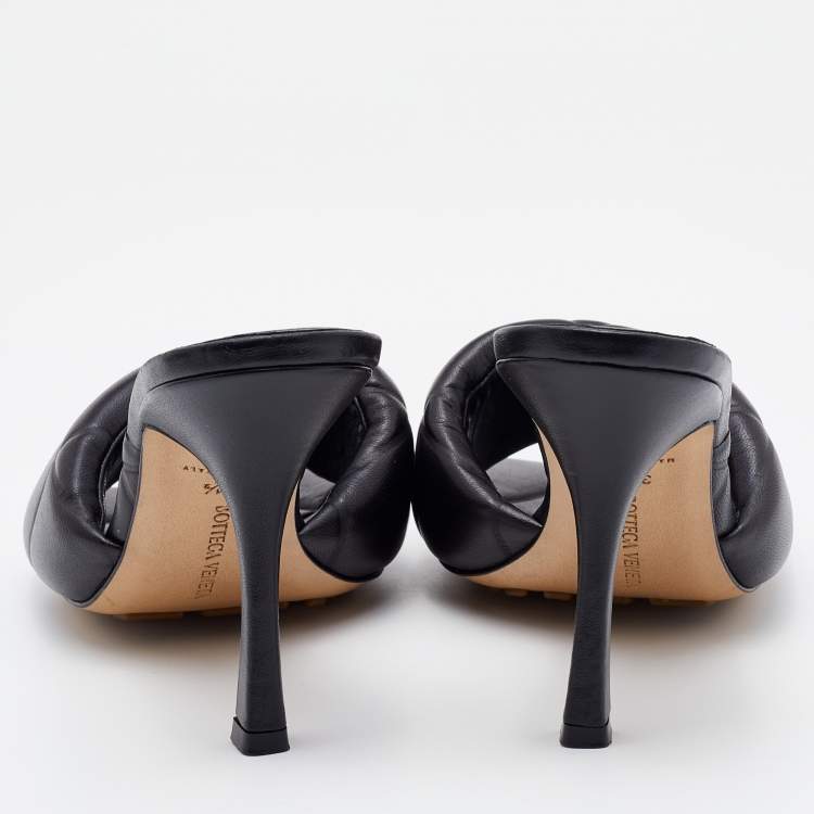 Pre Owned Bottega Veneta Black Leather Lido Slide Sandals Size 39.5