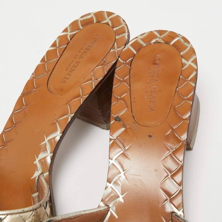 Pre Owned Bottega Veneta Gold Leather Ravello Slide Sandals Size Size 38