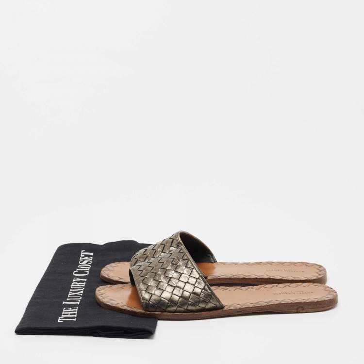 Pre Owned Bottega Veneta Metallic Intrecciato Leather Flat Slides Size 39.5