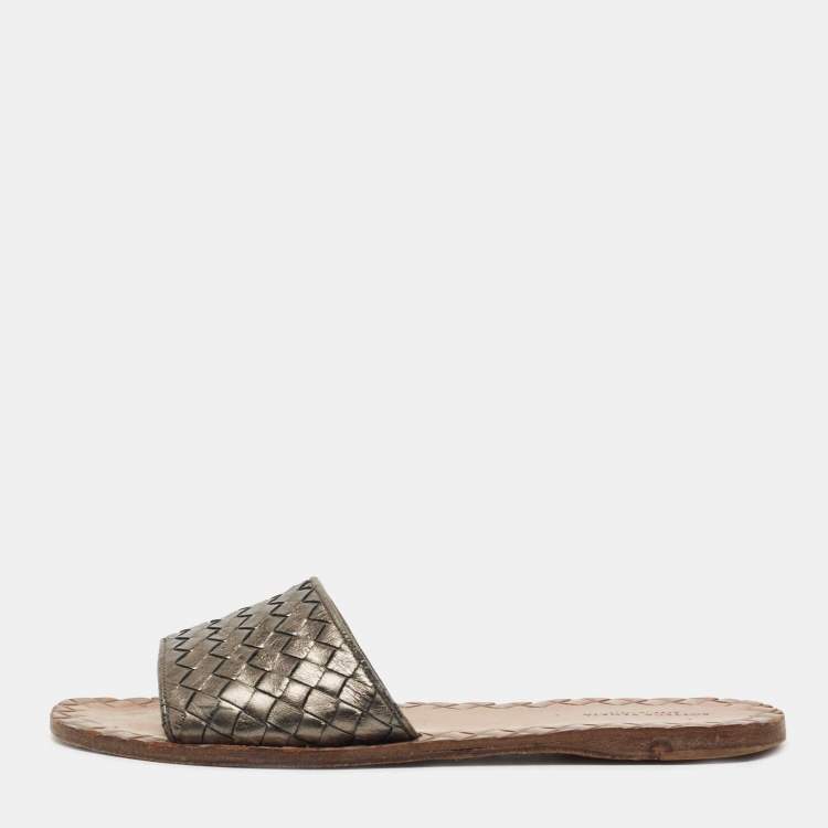 Pre Owned Bottega Veneta Metallic Intrecciato Leather Flat Slides Size 39.5