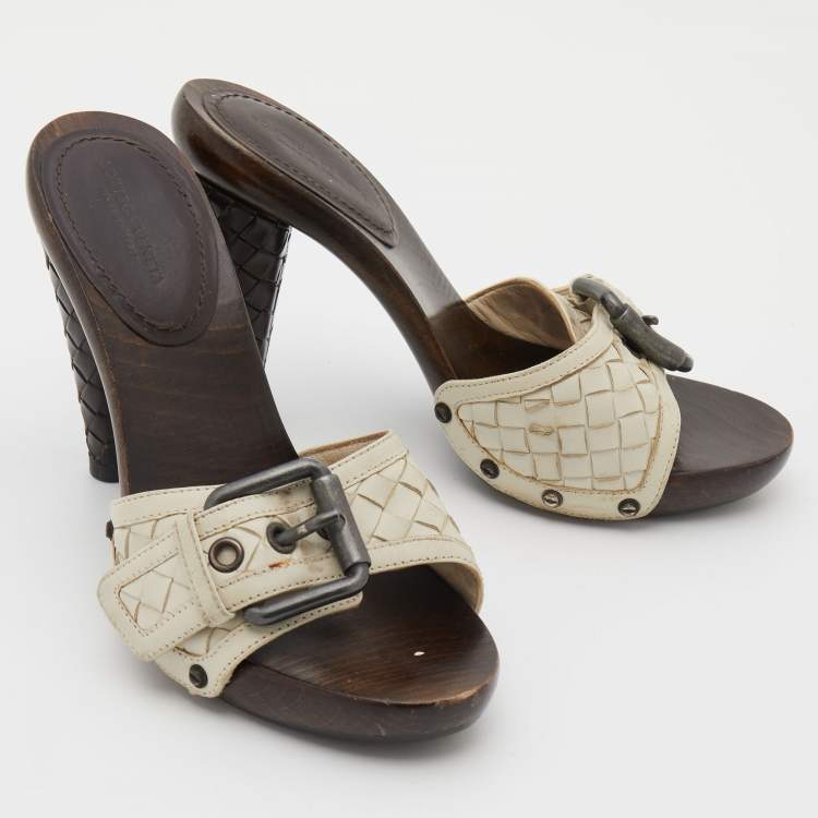 Pre Owned Bottega Veneta White Intrecciato Leather Buckle Detail Platform Slide Sandals Size 36