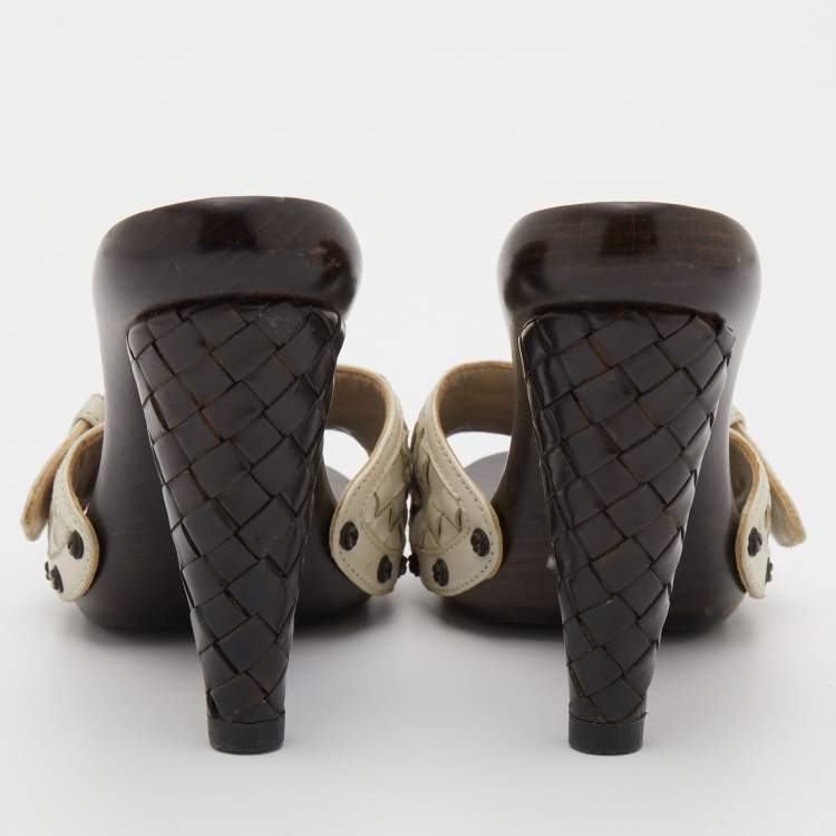 Pre Owned Bottega Veneta White Intrecciato Leather Buckle Detail Platform Slide Sandals Size 36