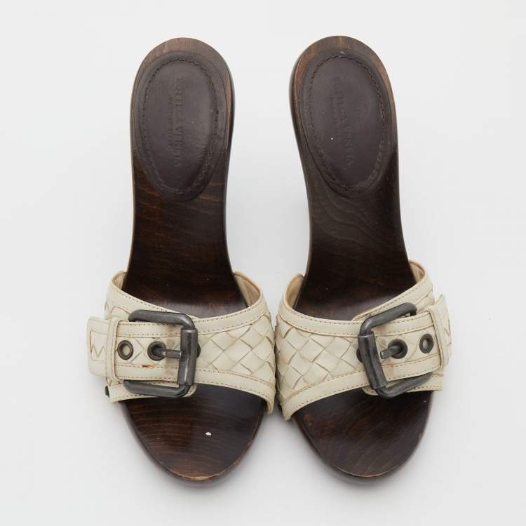 Pre Owned Bottega Veneta White Intrecciato Leather Buckle Detail Platform Slide Sandals Size 36