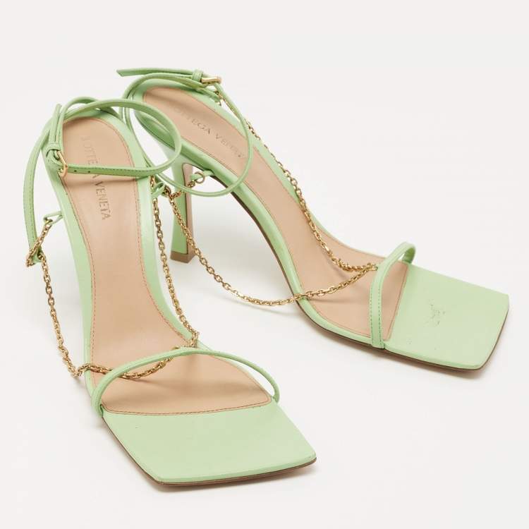 مملوكة مسبقًا Bottega Veneta Green Leather Chain Ankle Strap Sandals Size 40