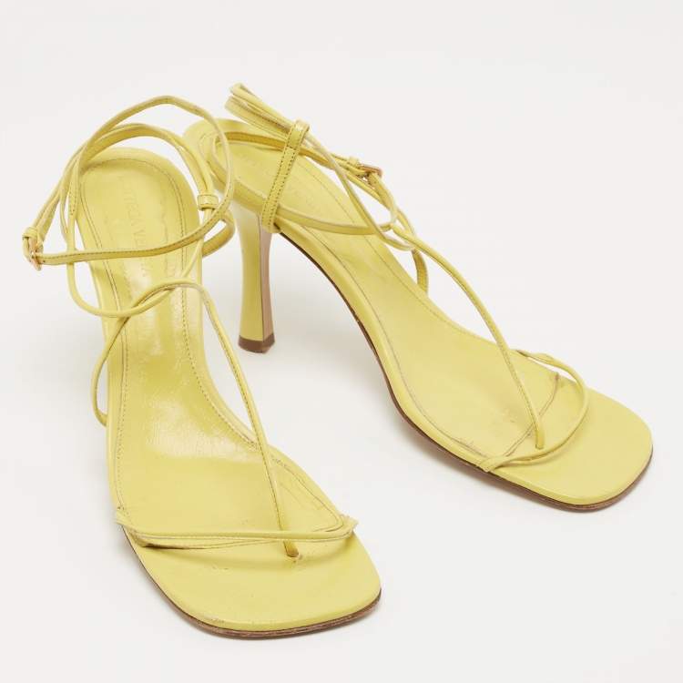 Pre Owned Bottega Veneta Yellow Leather Ankle Tie Sandals Size 40