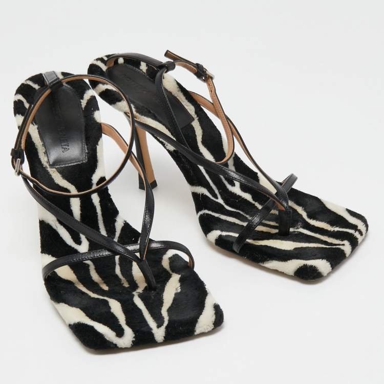 Pre Owned Bottega Veneta Black Leather Ankle Strap Sandals Size 40