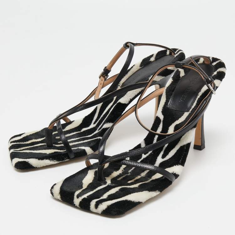 Pre Owned Bottega Veneta Black Leather Ankle Strap Sandals Size 40