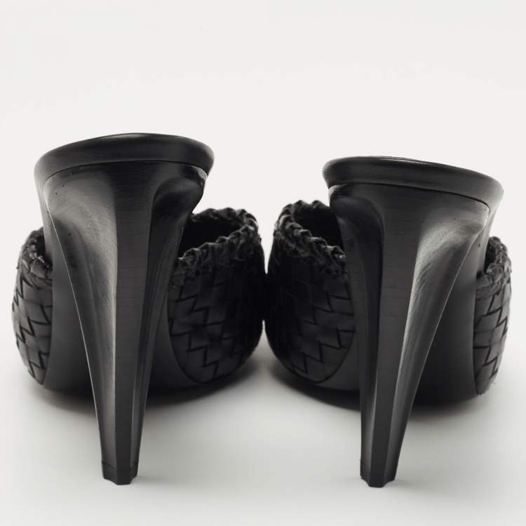 Pre Owned Bottega Veneta Black Intrecciato Leather Slide Sandals Size 40