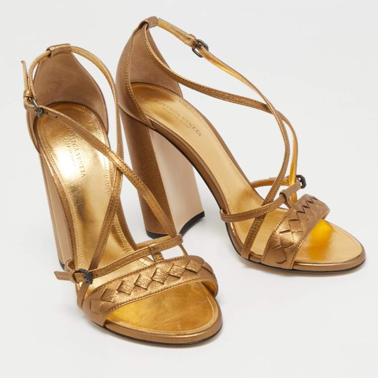 Pre Owned Bottega Veneta Metallic Intrecciato Leather Block Heel Slingback Sandals Size 38