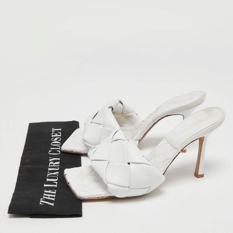 Pre Owned Bottega Veneta White Leather Lido Slide Sandals Size 39