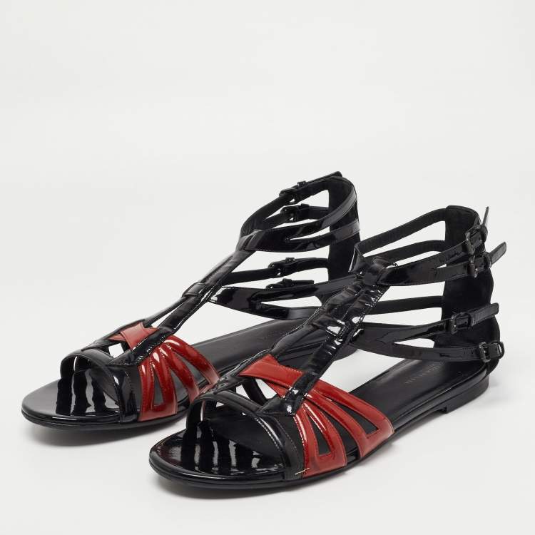 Pre Owned Bottega Veneta Black/Brown Patent Leather Flat Strappy Sandals Size 39.5