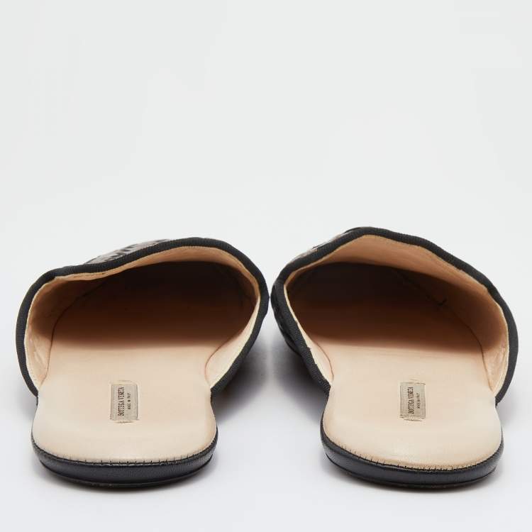 مملوكة مسبقًا Bottega Veneta Metallic Brown Intrecciato Leather Flat Mules Size 37