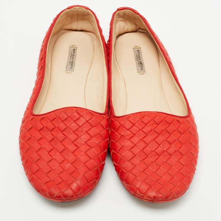 Pre Owned Bottega Veneta Red Intrecciato Leather Smoking Slippers Size 38.5