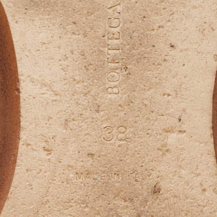 مملوكة مسبقًا Bottega Veneta Black Leather Flat Slides Size 38 