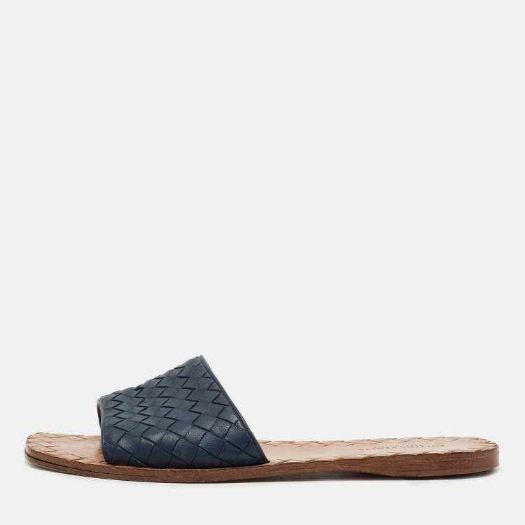 Pre Owned Bottega Veneta Blue leather Intrecciato Slides Flats Size 36.5