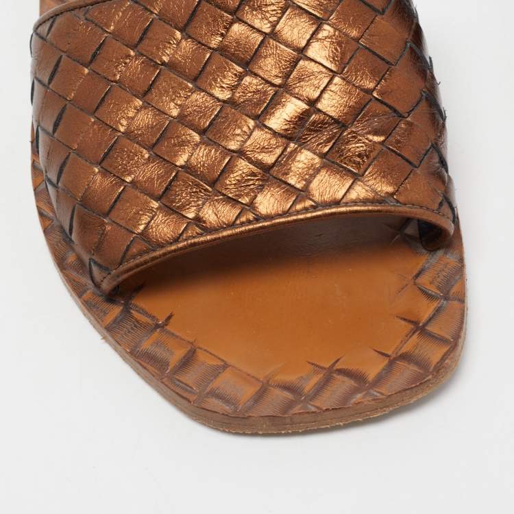 Pre Owned Bottega Veneta Metallic Intrecciato Leather Flat Slides Size 37