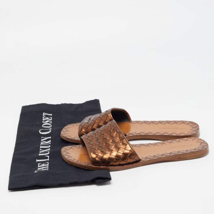 Pre Owned Bottega Veneta Metallic Intrecciato Leather Flat Slides Size 37