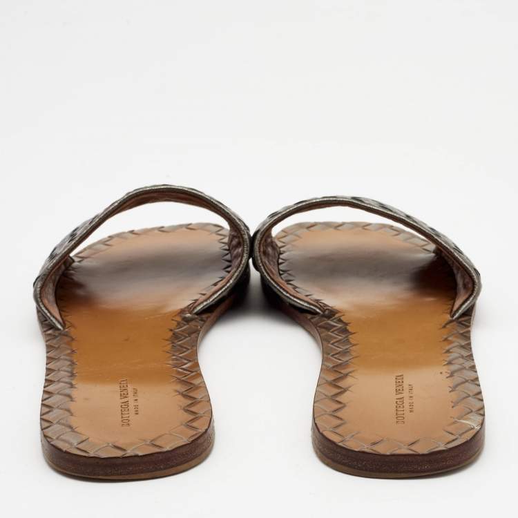 Pre Owned Bottega Veneta Metallic Leather Flat Slide Size 41