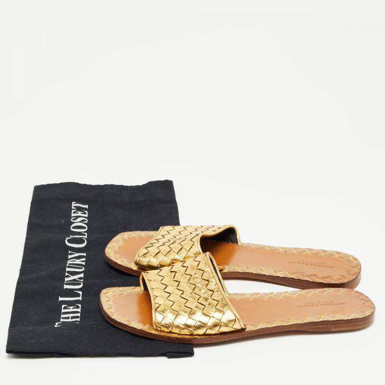 Pre Owned Bottega Veneta Gold Intrecciato Leather Flat Slides Size 37.5
