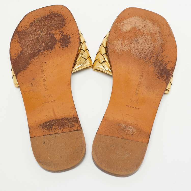 Pre Owned Bottega Veneta Gold Intrecciato Leather Flat Slides Size 37.5