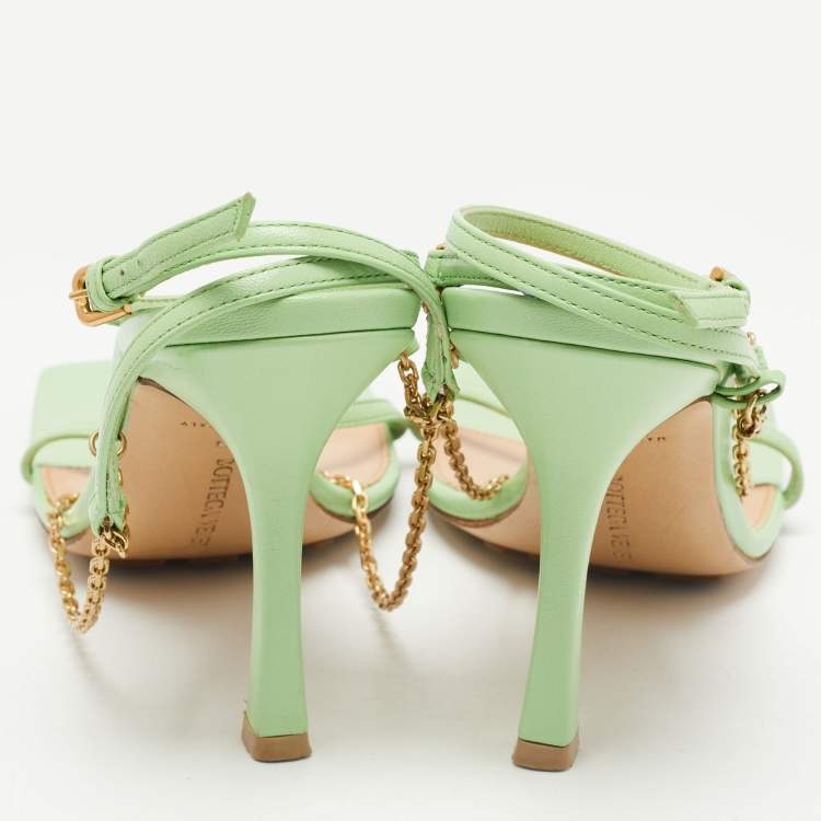 Pre Owned Bottega Veneta Green Leather Chain Ankle Strap Sandals Size 39