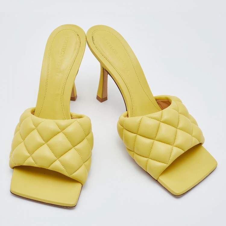 Pre Owned Bottega Veneta Yellow Leather Lido Slide Sandals Size 37.5