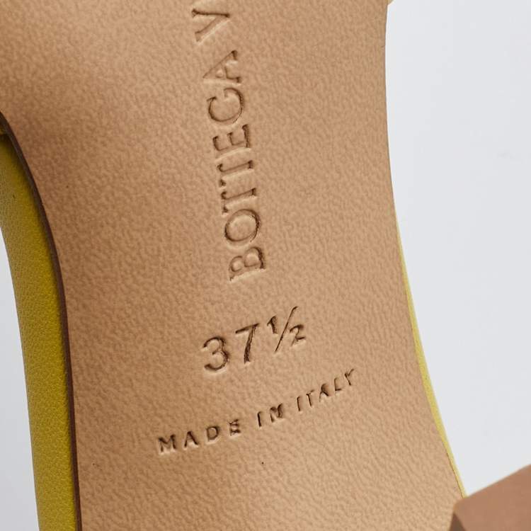 Pre Owned Bottega Veneta Yellow Leather Lido Slide Sandals Size 37.5