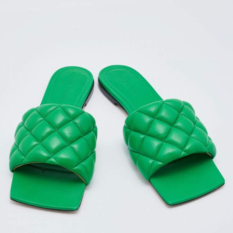 Pre Owned Bottega Veneta Green Leather Lido Flat Slides Size 38