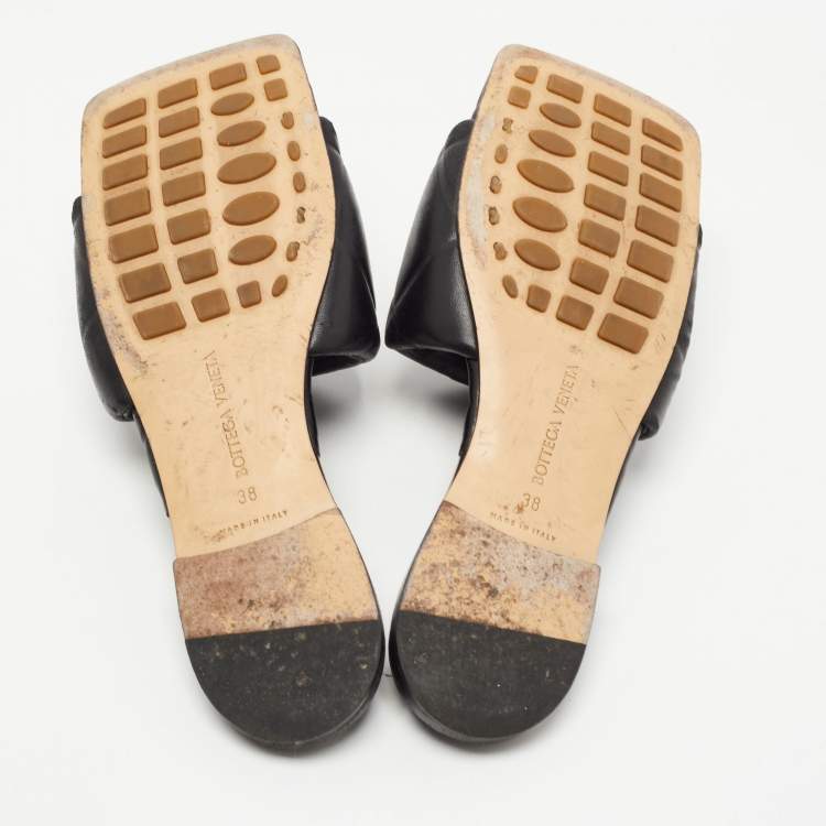 Pre Owned Bottega Veneta Black Quilted Leather Flat Slides Size 38