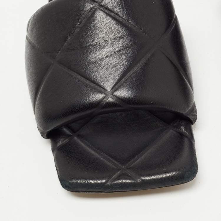 Pre Owned Bottega Veneta Black Quilted Leather Flat Slides Size 38