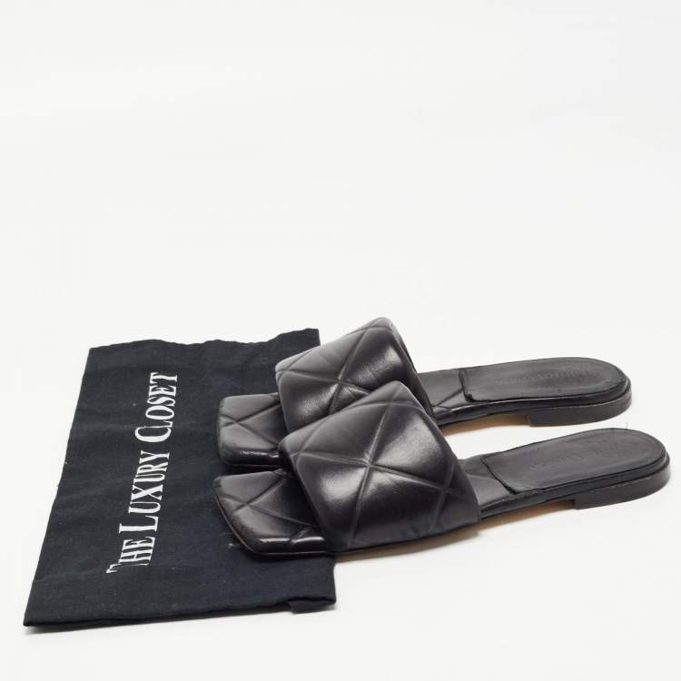 Pre Owned Bottega Veneta Black Quilted Leather Flat Slides Size 38