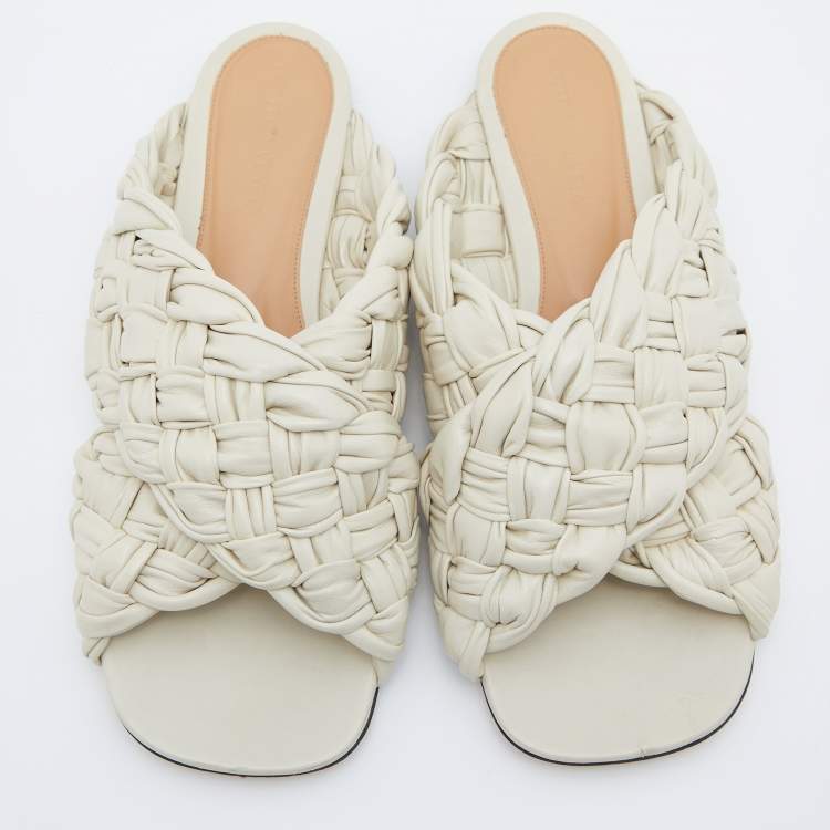 Pre Owned Bottega Veneta Beige Nappa Intrecciato Leather The Board Flat Slides Size 39
