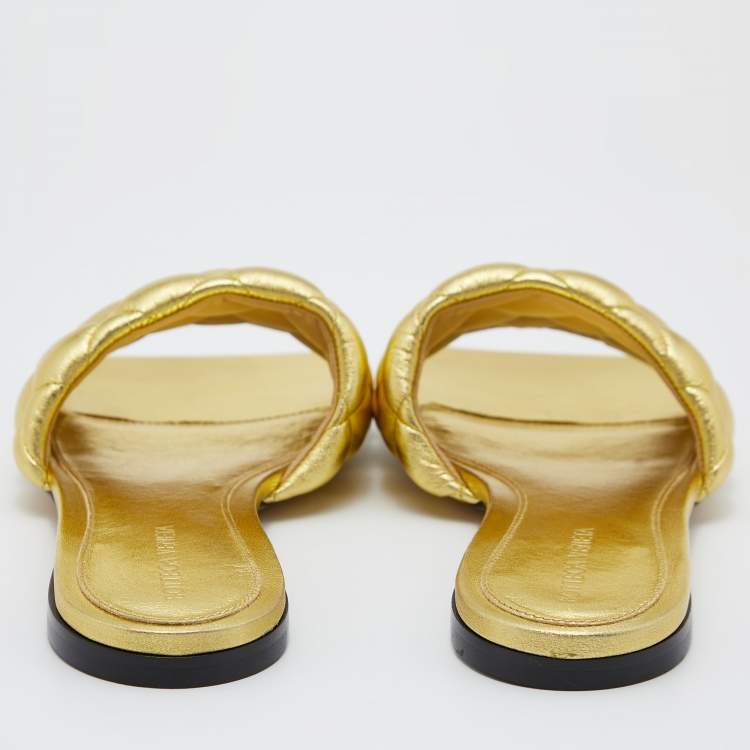Pre Owned Bottega Veneta Gold Quilted Leather Lido Flat Slides Size 38.5